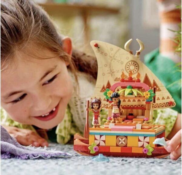 (507) LEGO Disney Moana's Wayfinding Boat 43210 Building Toy Set (321 Pieces), Multi Color (507) - Image 7
