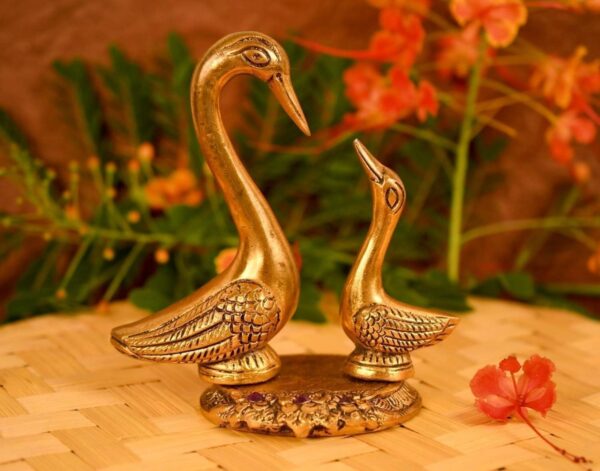 CraftVatika Pair of Kissing Duck Decorative Showpiece Metal Swan Set Statue for Home Table Office Desk Decoration-Gift for him her Couple Anniversary Birthday Valentine, 5x4.5x3 in, Gold (1) swan (minar pant damege) N.8490 (vivek) - Image 3