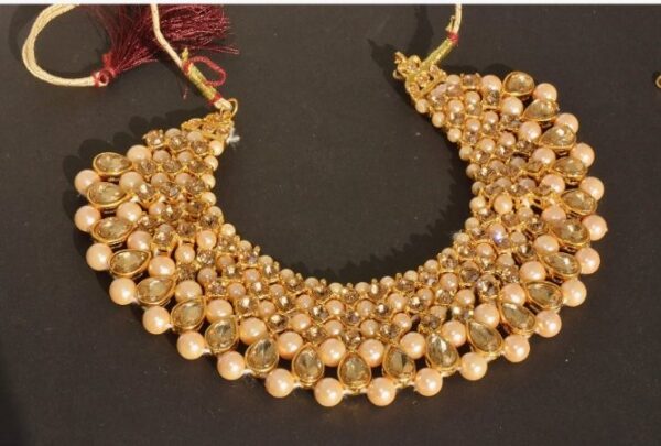 Frolics India Golden Heavy Kundan Style Pearl Choker/Necklace Set With Earrings And Mangtikka For Women & Girls SHANI (d59)
