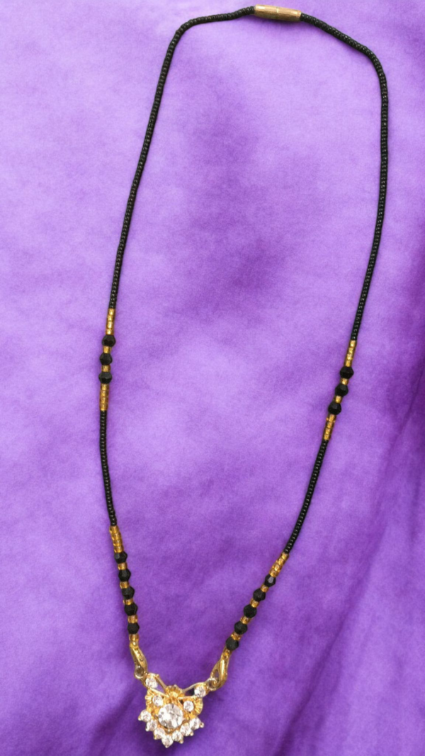 women mangalsutra (D 606) shani