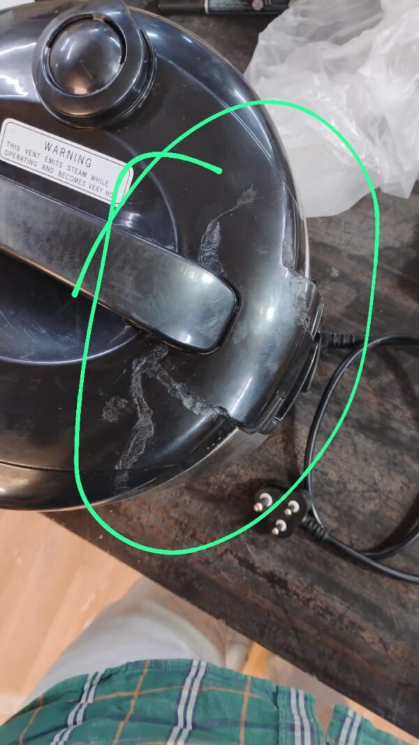 Panasonic SR-CEZ18 Electric Rice Cooker ( SPOON NOT INCLUDED )( BODY DAMAGE HAI ) ( DUST ON BODY )( (9359) (P) - Image 4