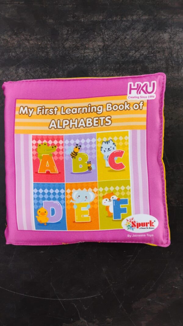 MY FIRST LEARNING BOOK OF ALPHABETS (P)