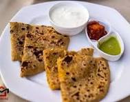 Aloo Paratha With Curd