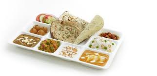 EXECUTIVE THALI (Dal Makhani, Paneer Sabji, Pulao, Raita, Papad, 2 Tandoori Roti, Pickle, Salad)