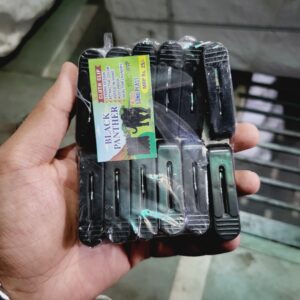 Clip black