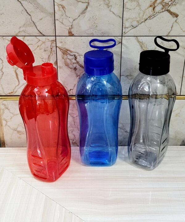 Thrust bottle