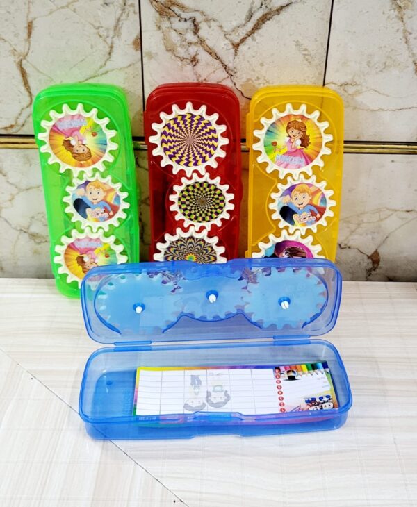 Spinny pencil box